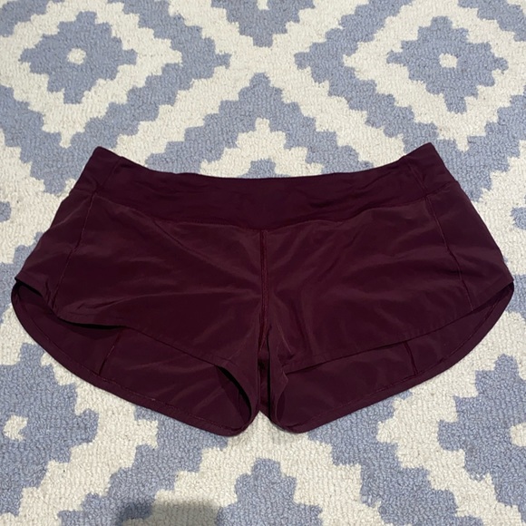 Lululemon Shorts in burgandy - Picture 1 of 3